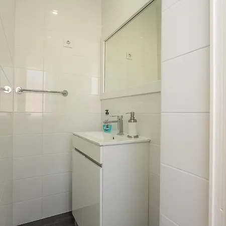 Apartament T4 Luis Nazaré