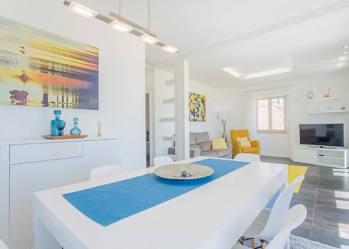 T4 Luis * נאזרה