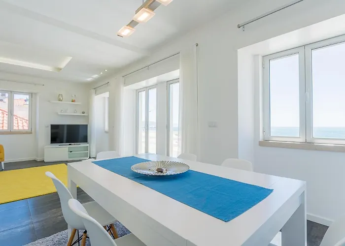 T4 Luis * נאזרה