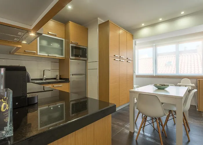 T4 Luis * נאזרה