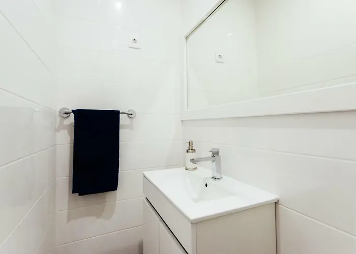 T4 Luis * נאזרה