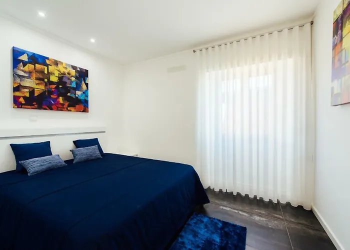 T4 Luis דירה נאזרה